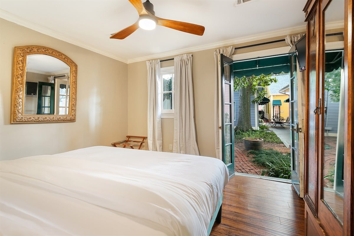 The Crescent Trio – Three Guest Houses gallery image 4