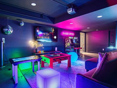 Pup-Friendly Asheville Oasis:Game|Sauna|Hot Tub