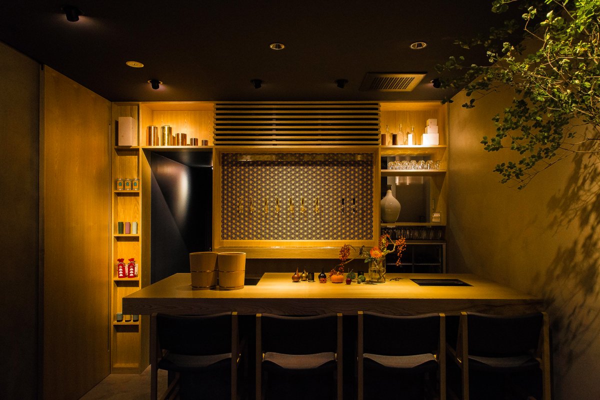 Tokyo-skytree /Narita, Haneda aireport /clean