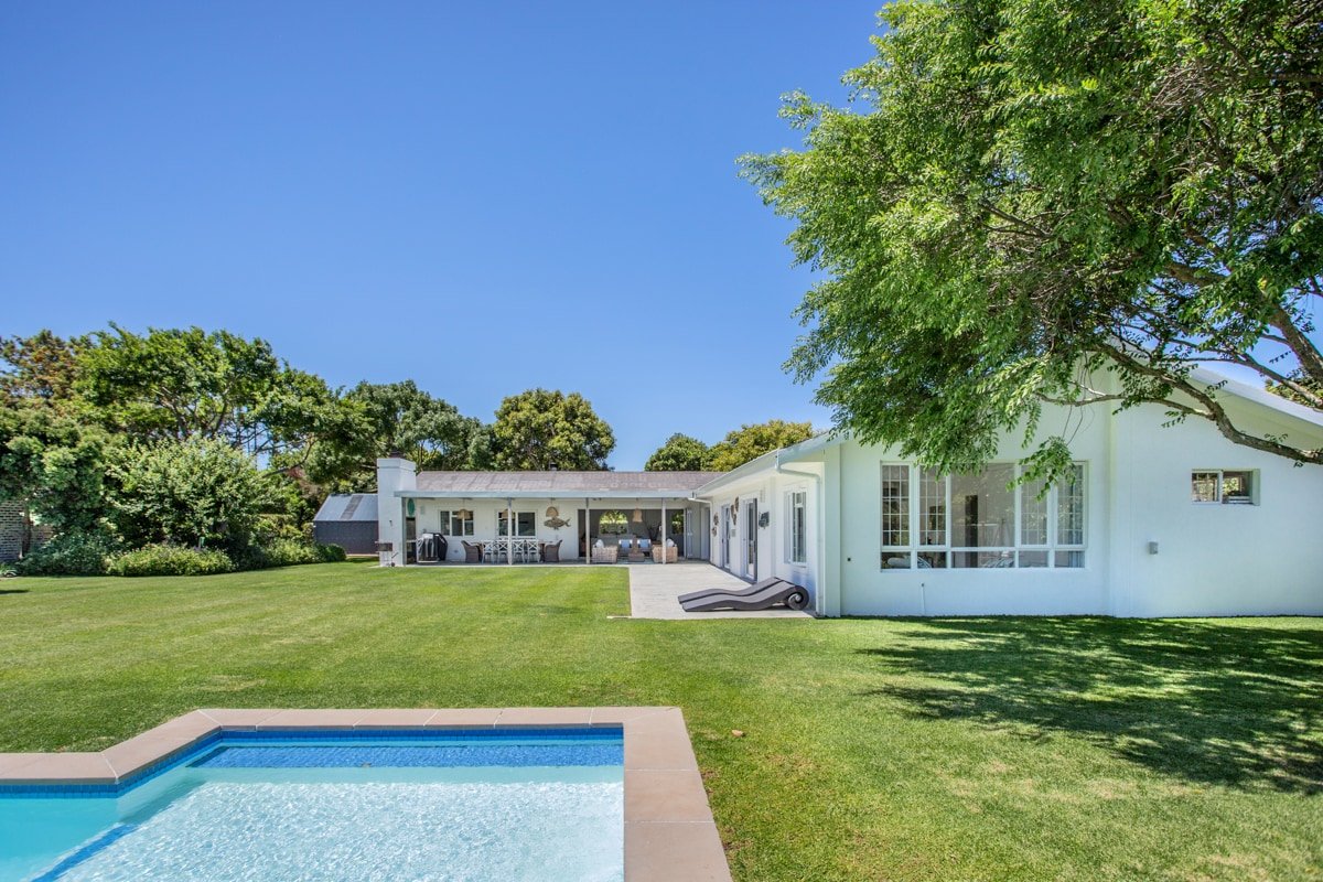 Cherry Lane, by Cape Valley Stays gallery image 2