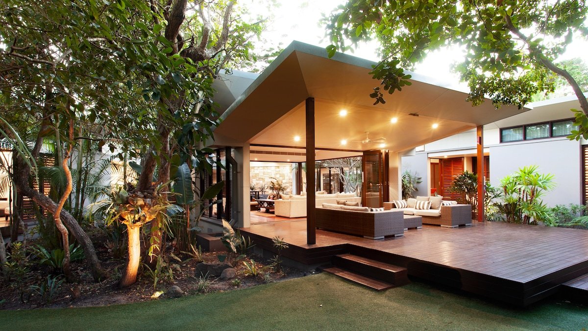 Barefoot at Broken Head