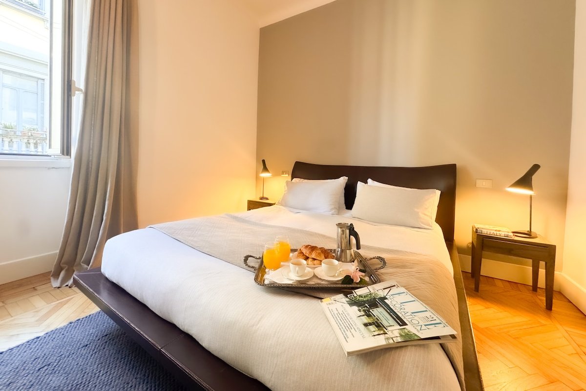 Brera Elegant Apt · Steps to Duomo & Fashion Area gallery image 3