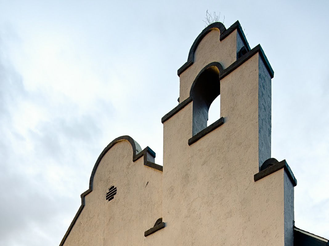 Modern Sanctuary: 6br/6ba urban historic property gallery image 4