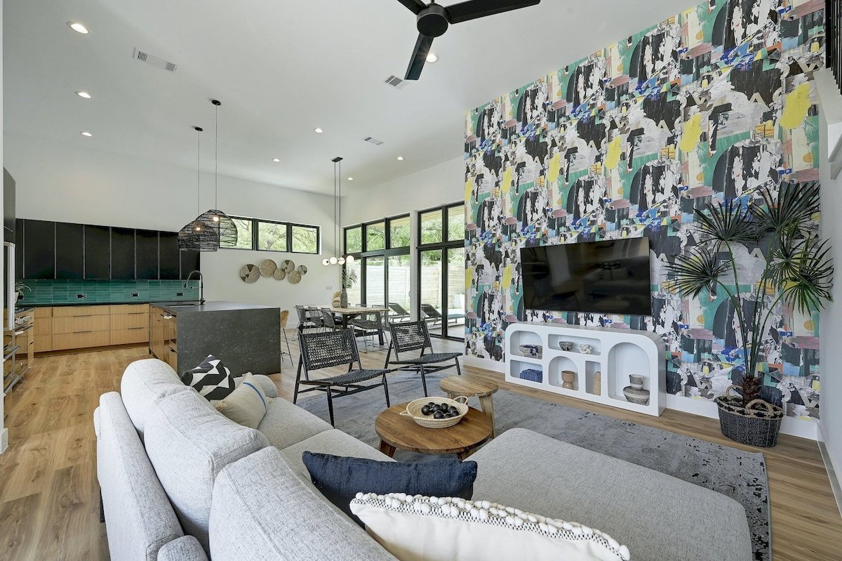 Pool, Hot Tub, Tulum Inspired – Mins to Downtown! gallery image 3