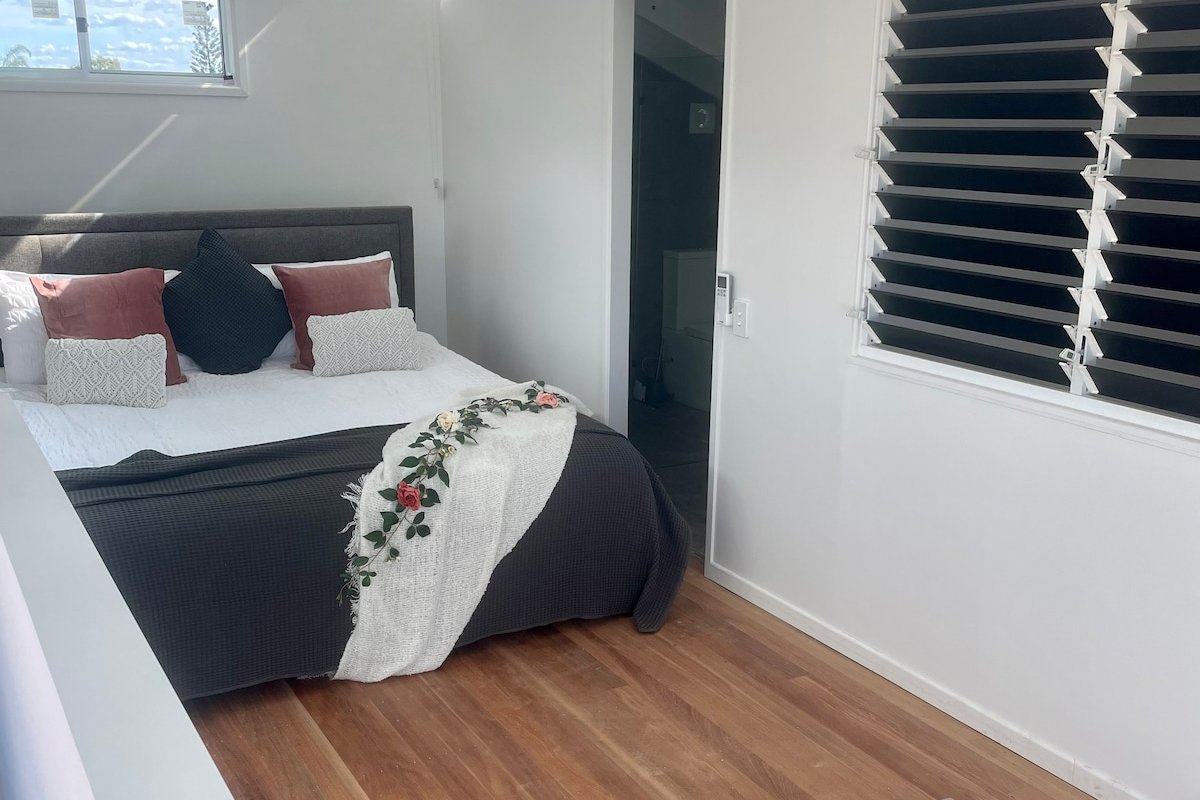 Relax in Sunshine beach,Noosa with pool gallery image 5