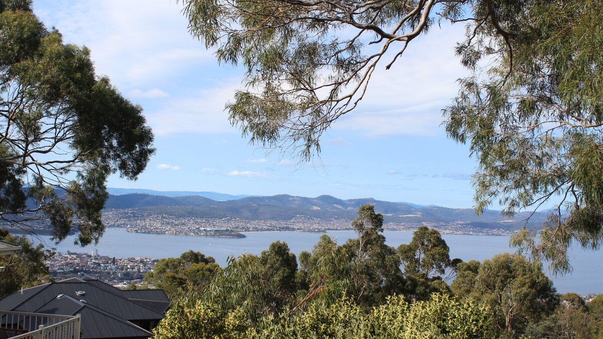 Hillcrest Haven. River Views 10min from Hobart gallery image 4