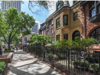 Chicago Luxury Home Gold Coast Best Location