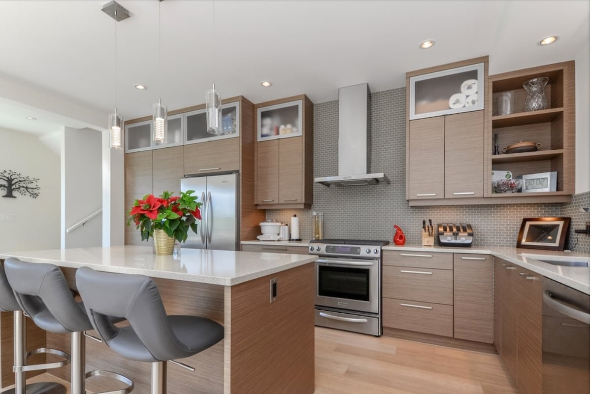 “Sea Breeze” West Coast Ocean View House, Victoria gallery image 3