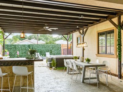 Sizzle & Soak: HotTub w/ Outdoor Kitchen + Grill