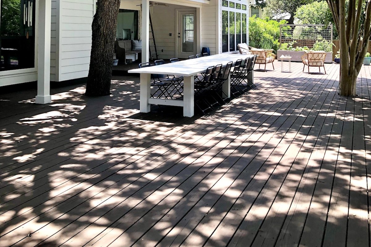 Lap Pool, 1+ Acre, 4 Bedroom Oasis in S. Austin gallery image 4