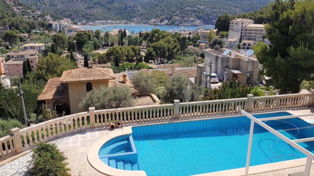Villa con piscina y vistas en el Puerto de Sóller