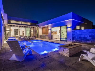 Luxury Golf Villa, Private Pool & Hot Tub