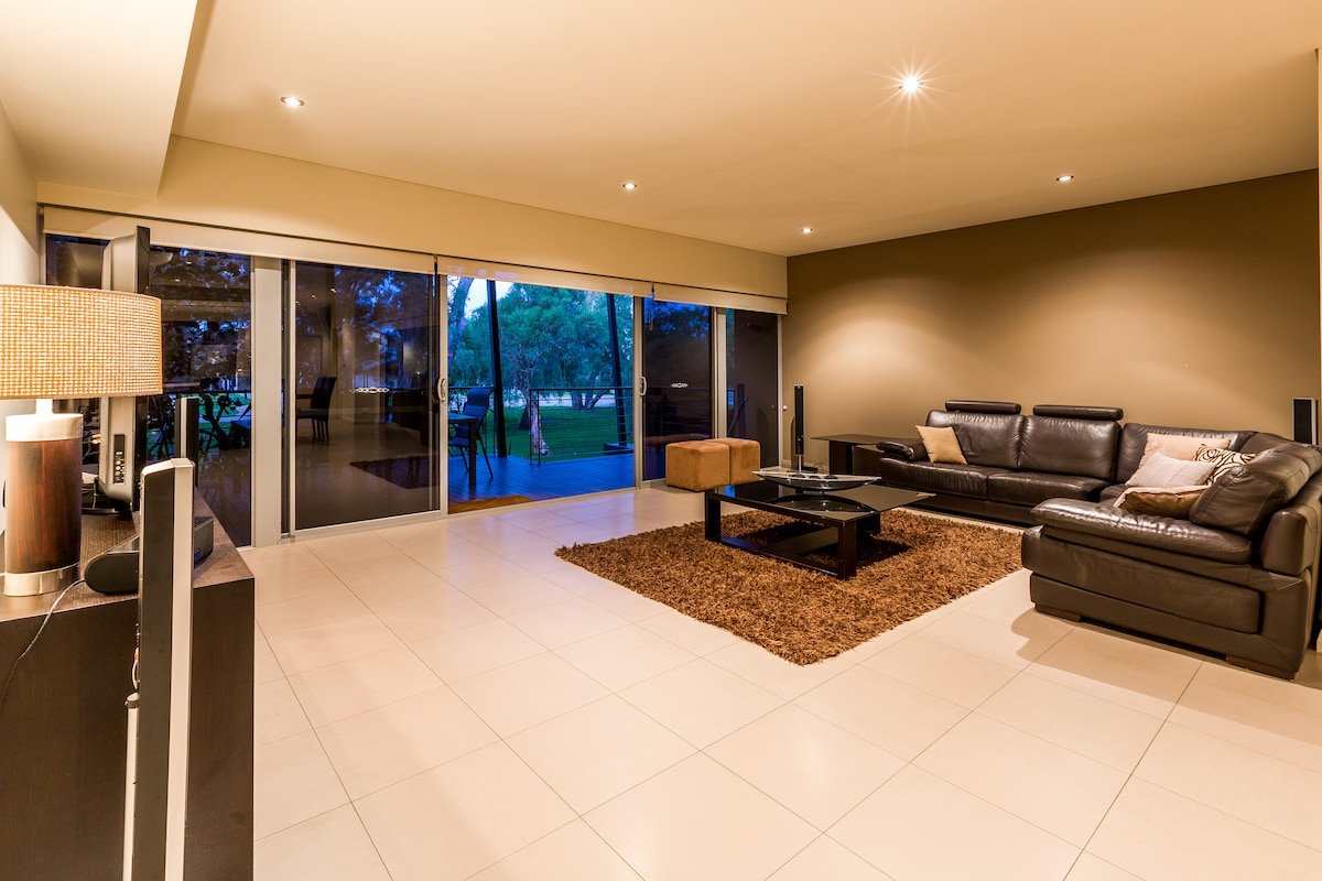 Dunsborough 4 bed 3.5 bathroom Resort Apartment gallery image 5