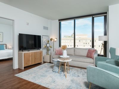 Back-Bay Penthouse Downtown & Parking & GYM