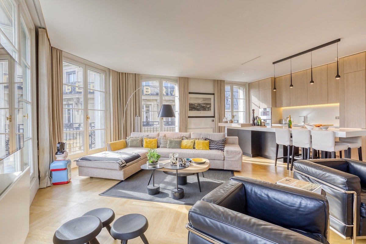 Saint Michel elegant flat 3 BR