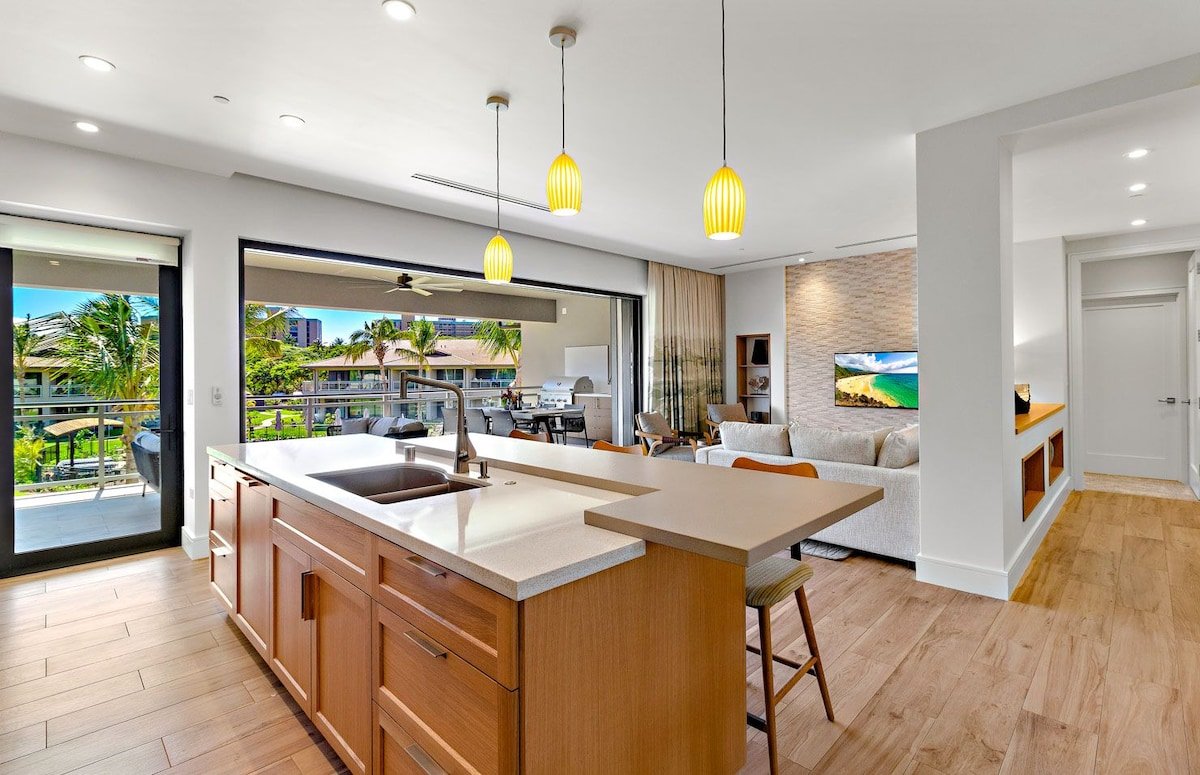 Maui Resort Rentals: Luana Garden Villas 15C gallery image 5