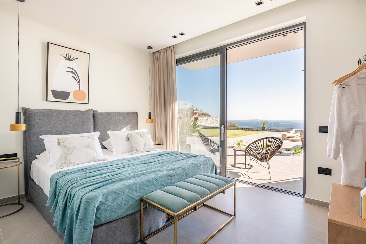 Katalania gallery image 2