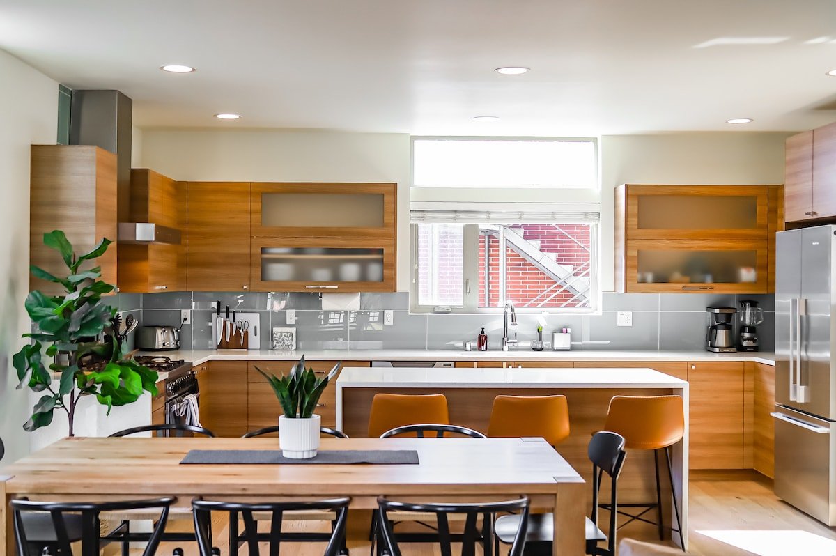 City Views, Roof Deck- Evergreen Townhome Eastlake gallery image 5