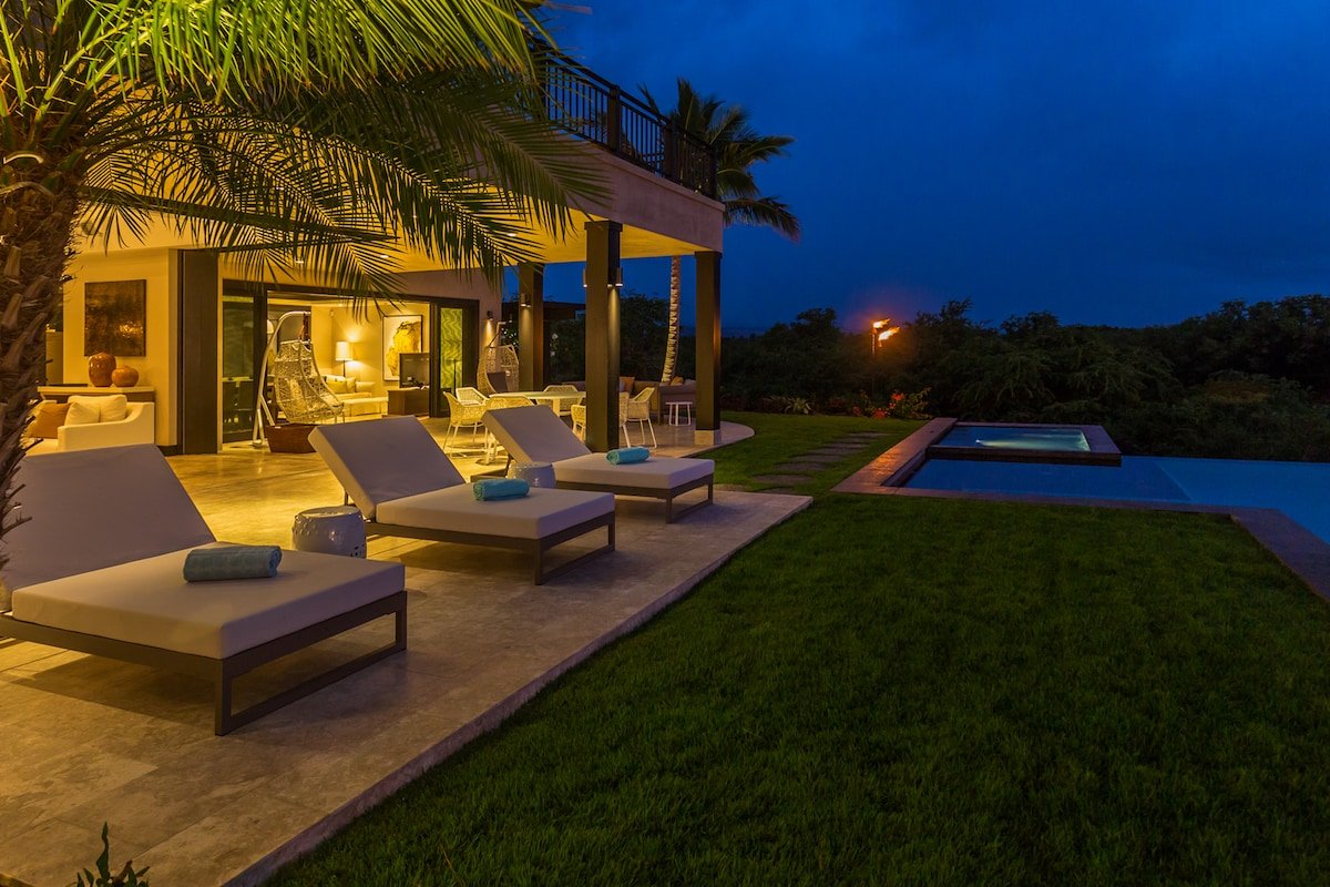 Ocean Views, White Sand Beach, Private Club gallery image 3