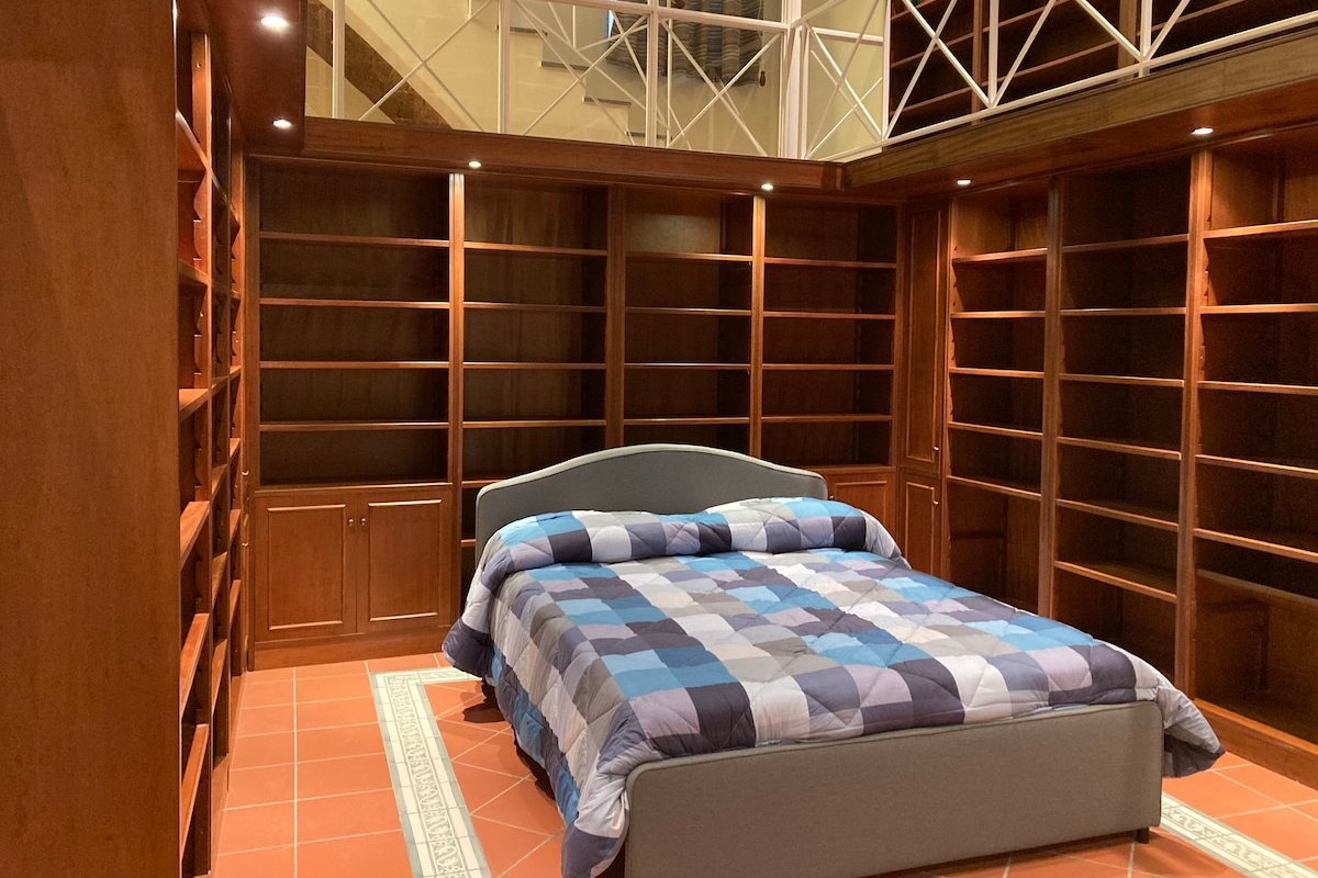 The library & the terrace room gallery image 5