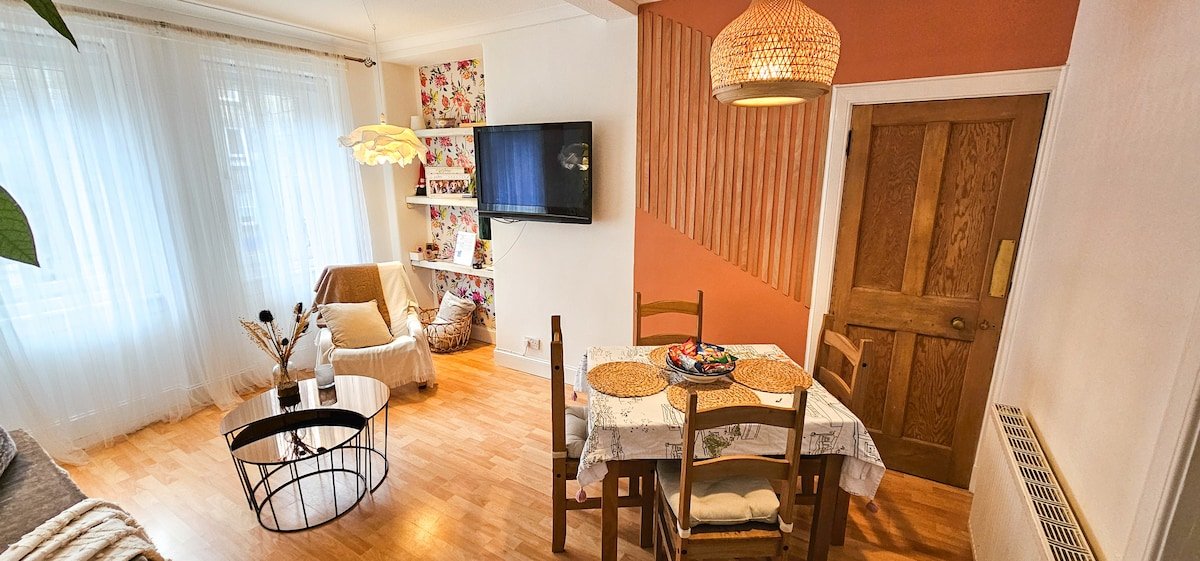 Harry Potter themed 3-bed apartment gallery image 2