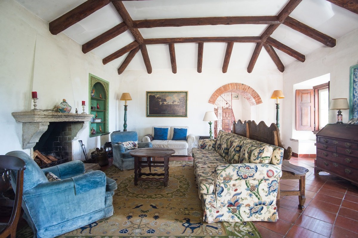 Sintra Charming Country House gallery image 5