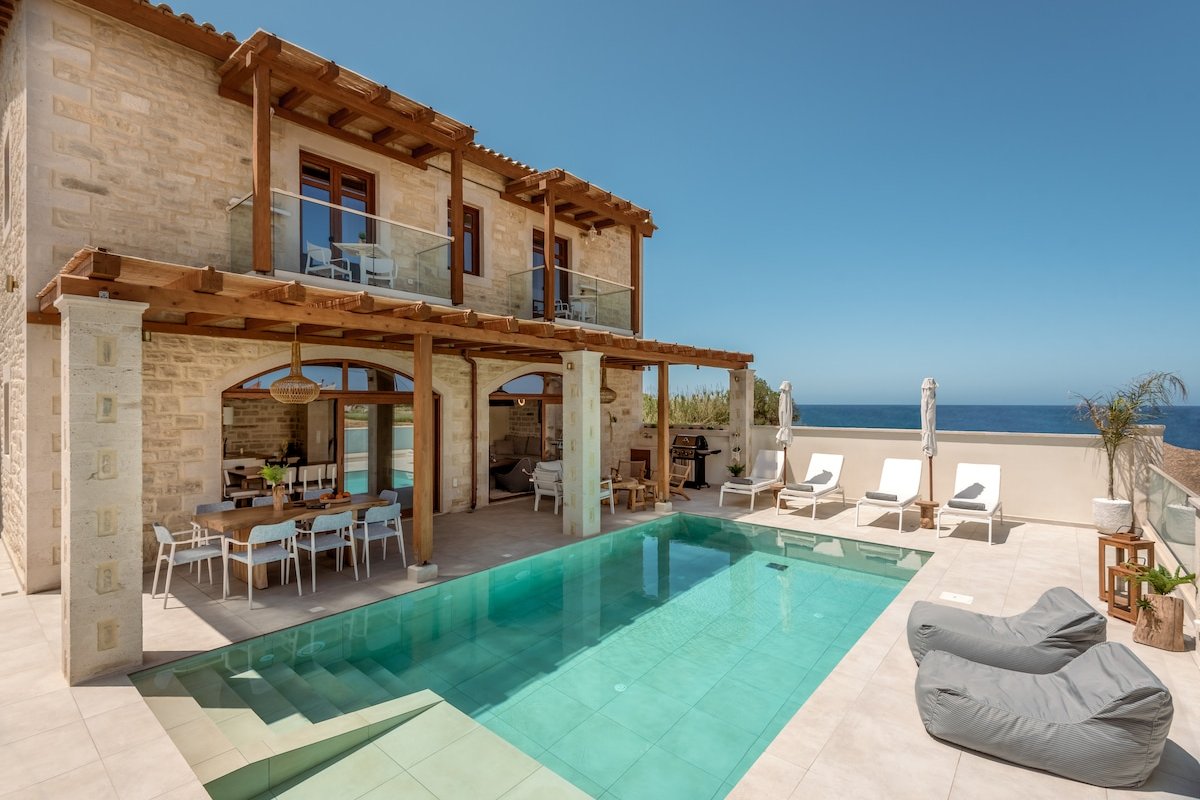 Pileas Villa, a Supreme Retreat by the Βeach gallery image 2