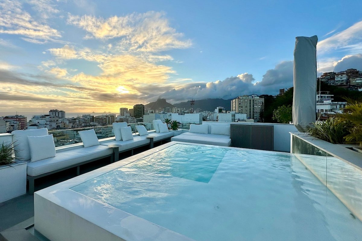 Luxury Penthouse with Pool in Ipanema gallery image 3