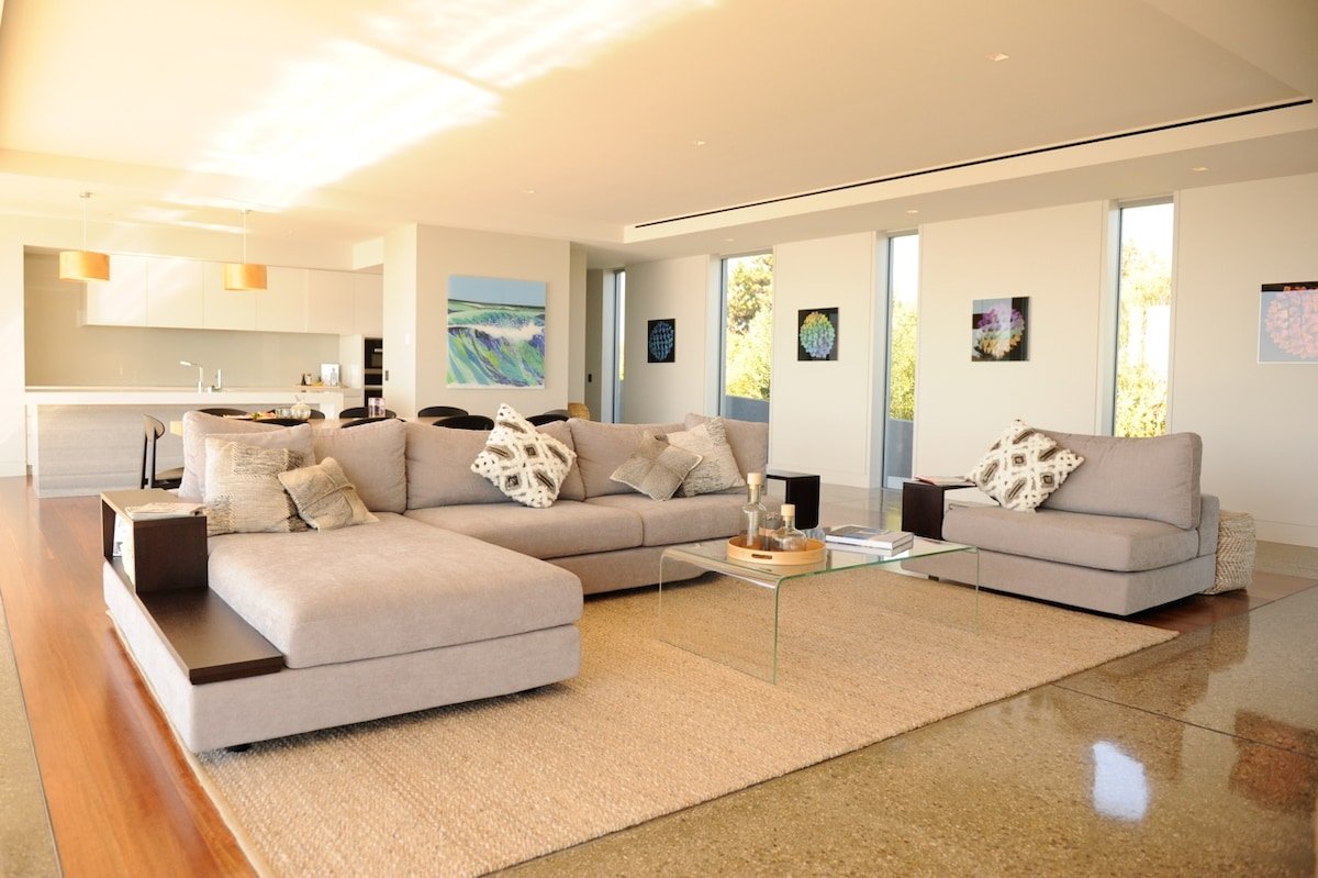 Absolute Beachfront Luxury Beach House gallery image 4