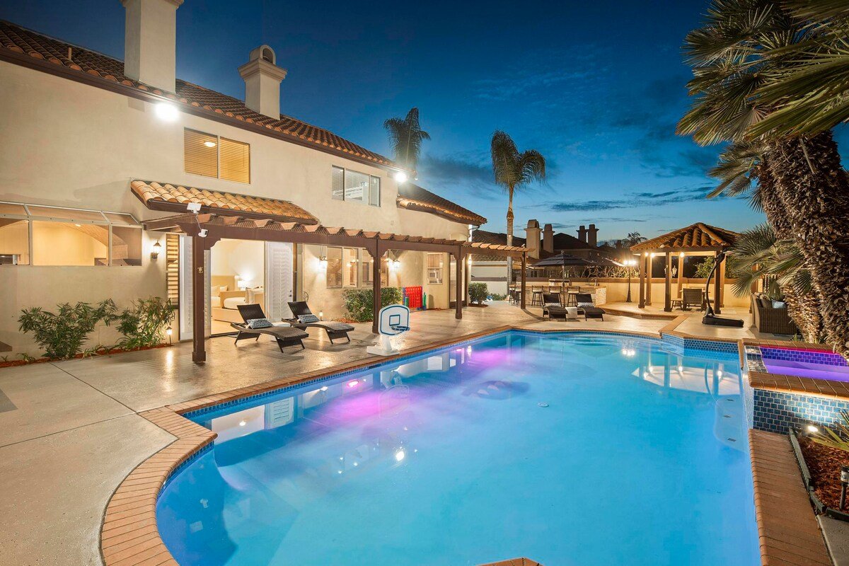 Breathtaking City Views:Game & Movie Rm w/Pool&Spa gallery image 3