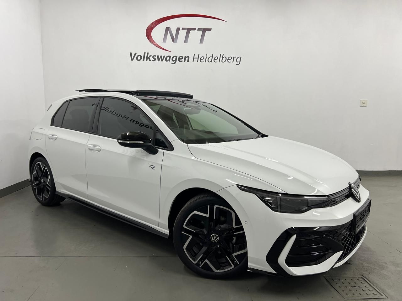 VOLKSWAGEN GOLF 1.4 TSI R-LINE   TIPTRONIC for Sale in South Africa