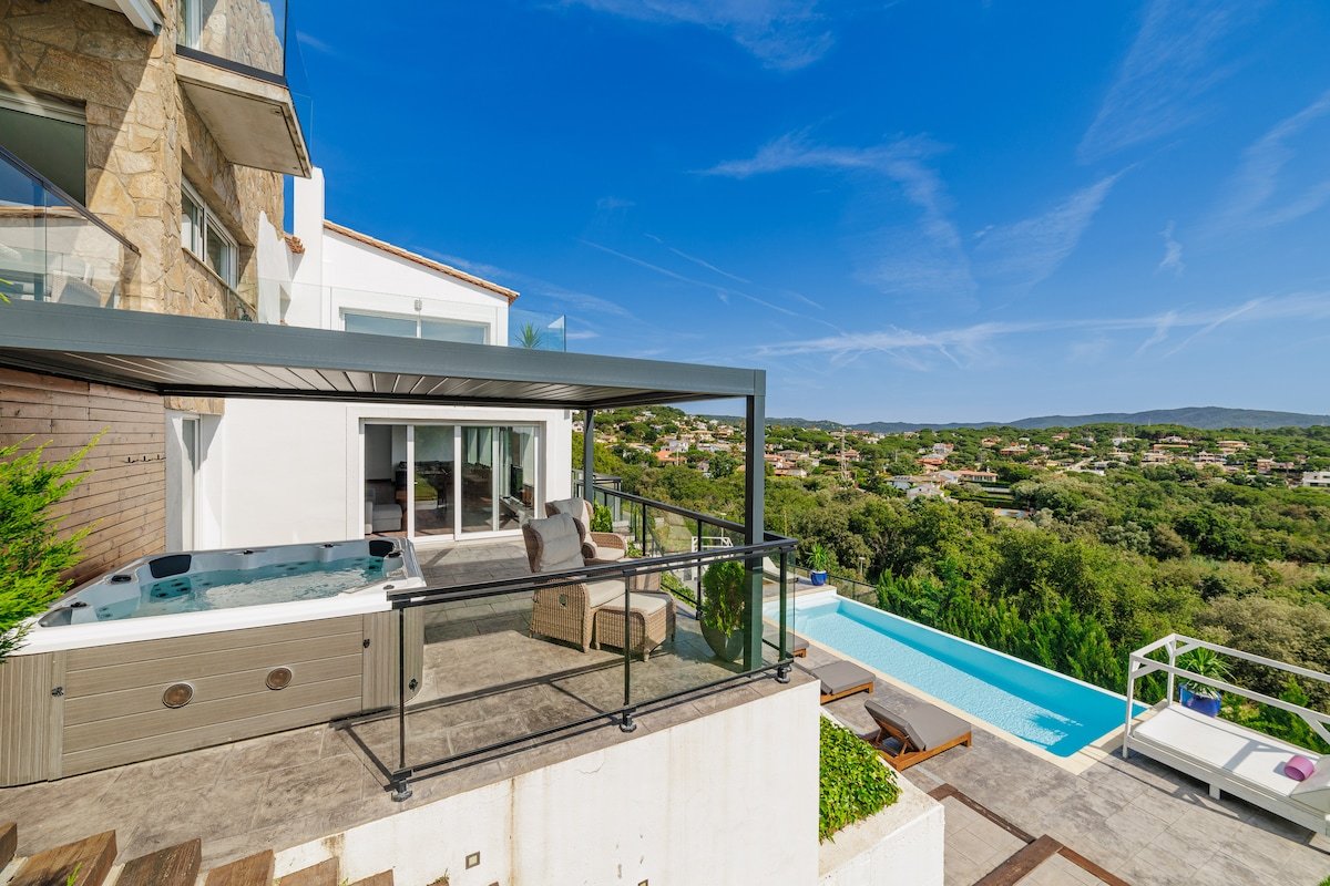 Villa Sea & Mountain View & Game Room 19 Guests gallery image 5