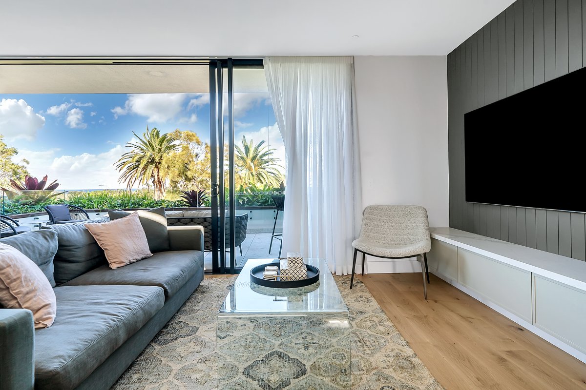 Penthouse with Ocean & Long Reef Golf Course Views