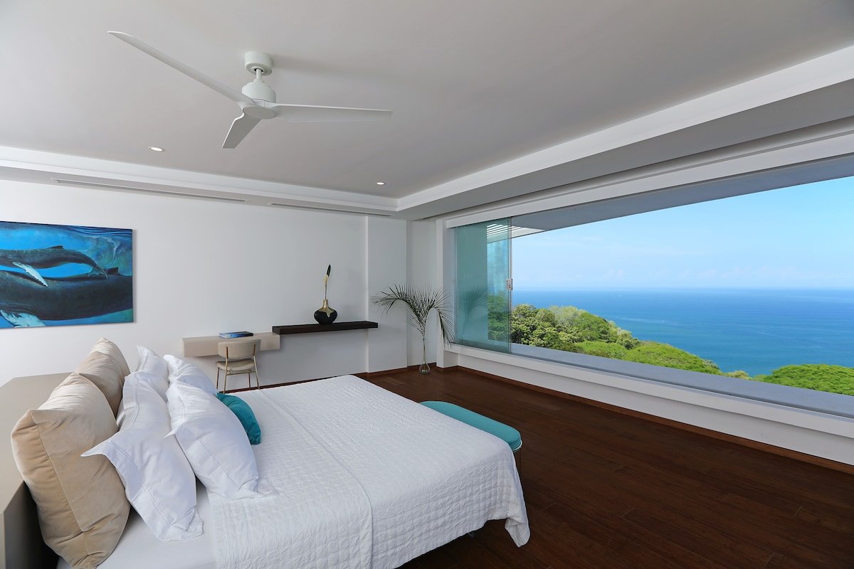 250 Acre Gated Property with an 8-Bedroom Villa gallery image 4