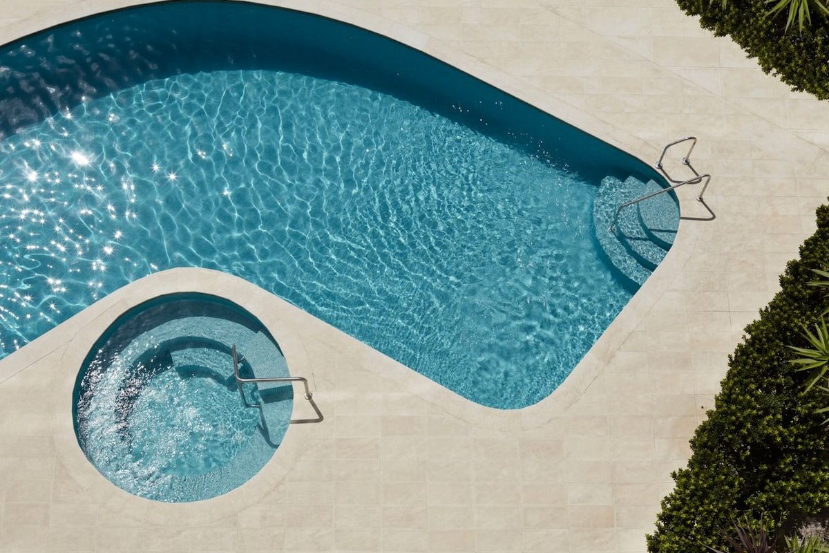 Manly Luxe gallery image 3