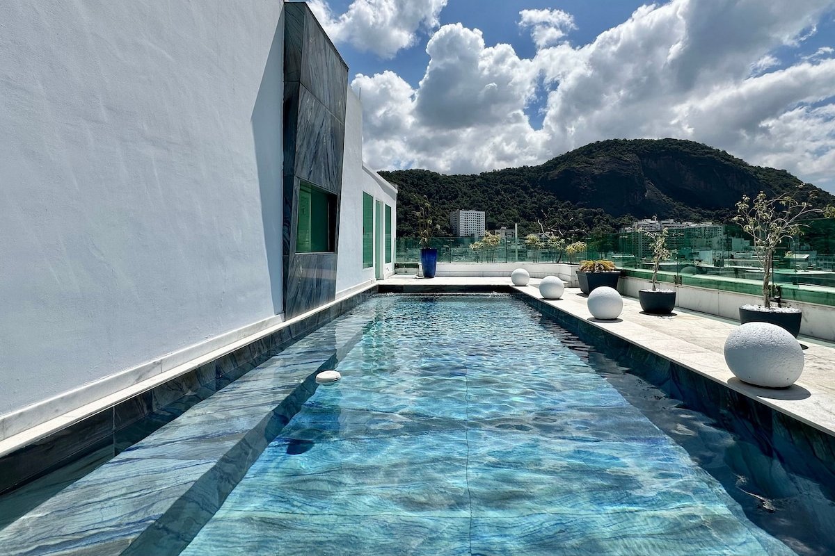 Luxury Beachfront Penthouse in Copacabana gallery image 4