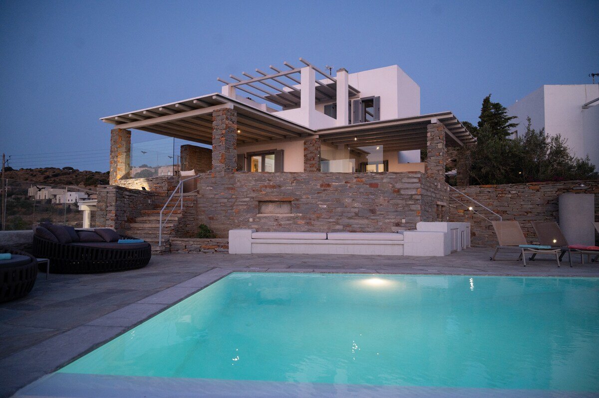 Villa Kyparissi in the island Kea gallery image 2