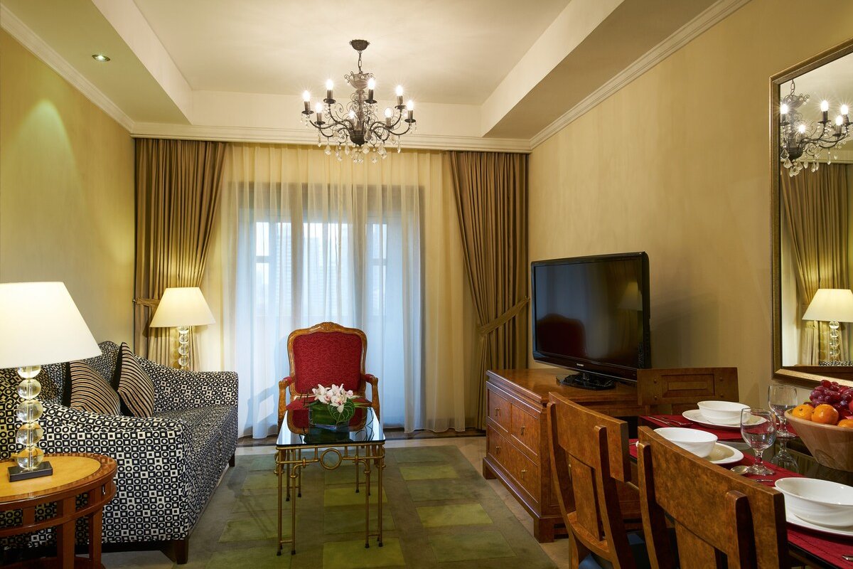 Comfy 2BR Apartment in the Heart of Orchard Road gallery image 5