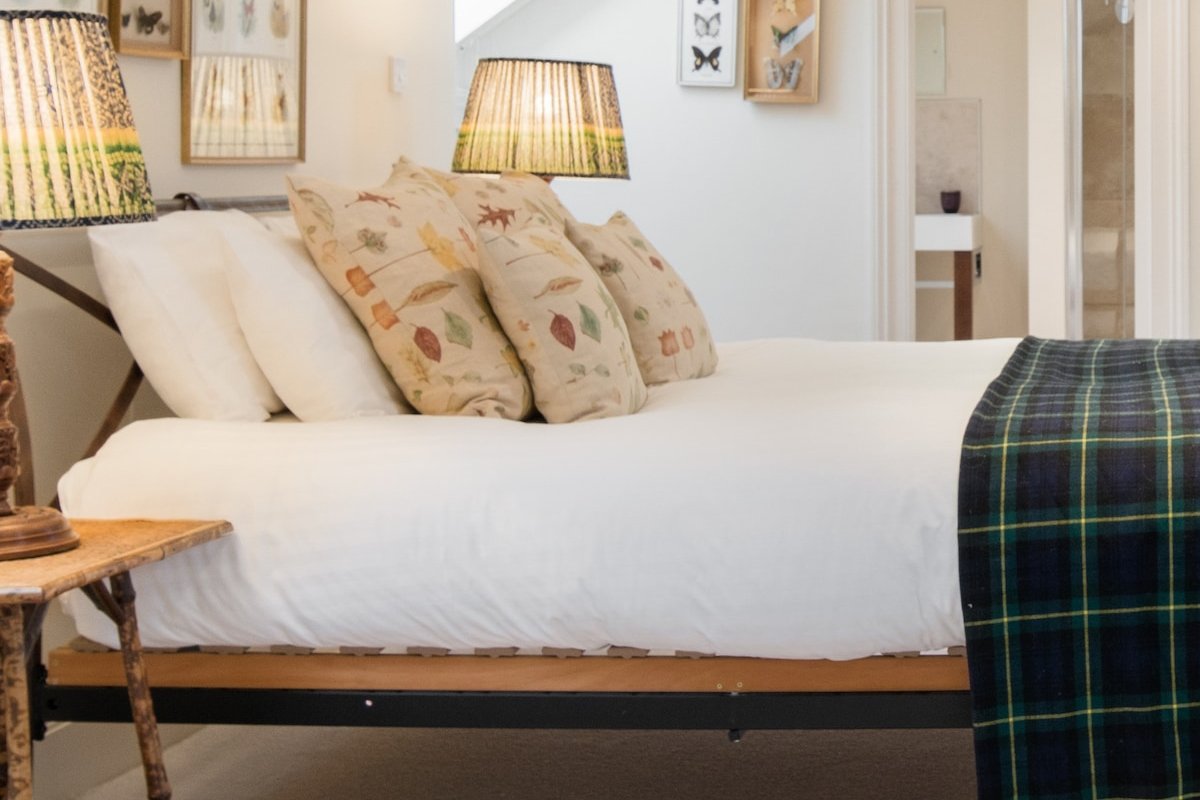 Georgian Apartment with Castle Views gallery image 3