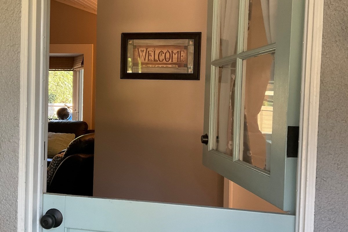 Serene Oasis Heated Pool 31 Day 3B/2B 5 Beds gallery image 3