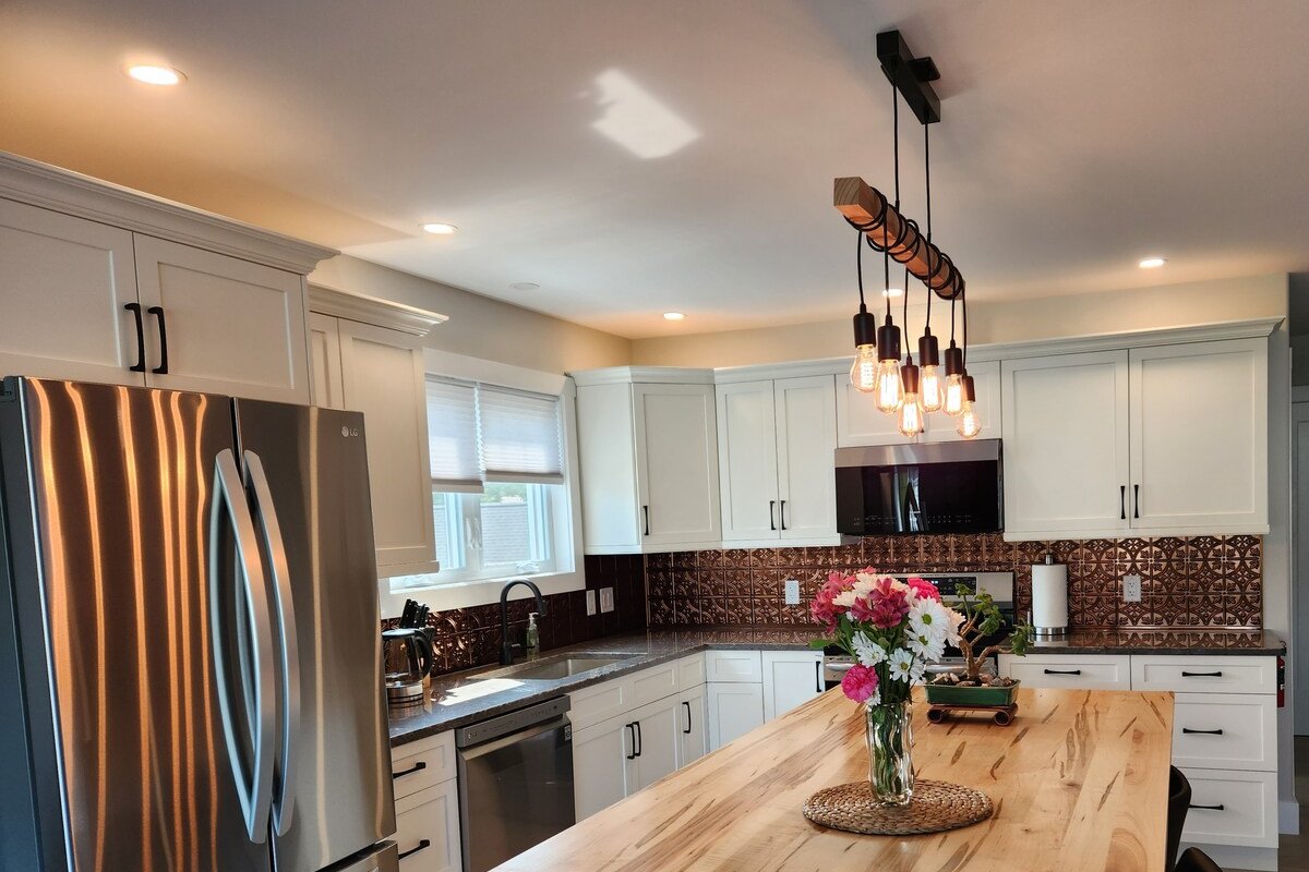 Relax in “High Tide” 2 bdrm gallery image 4