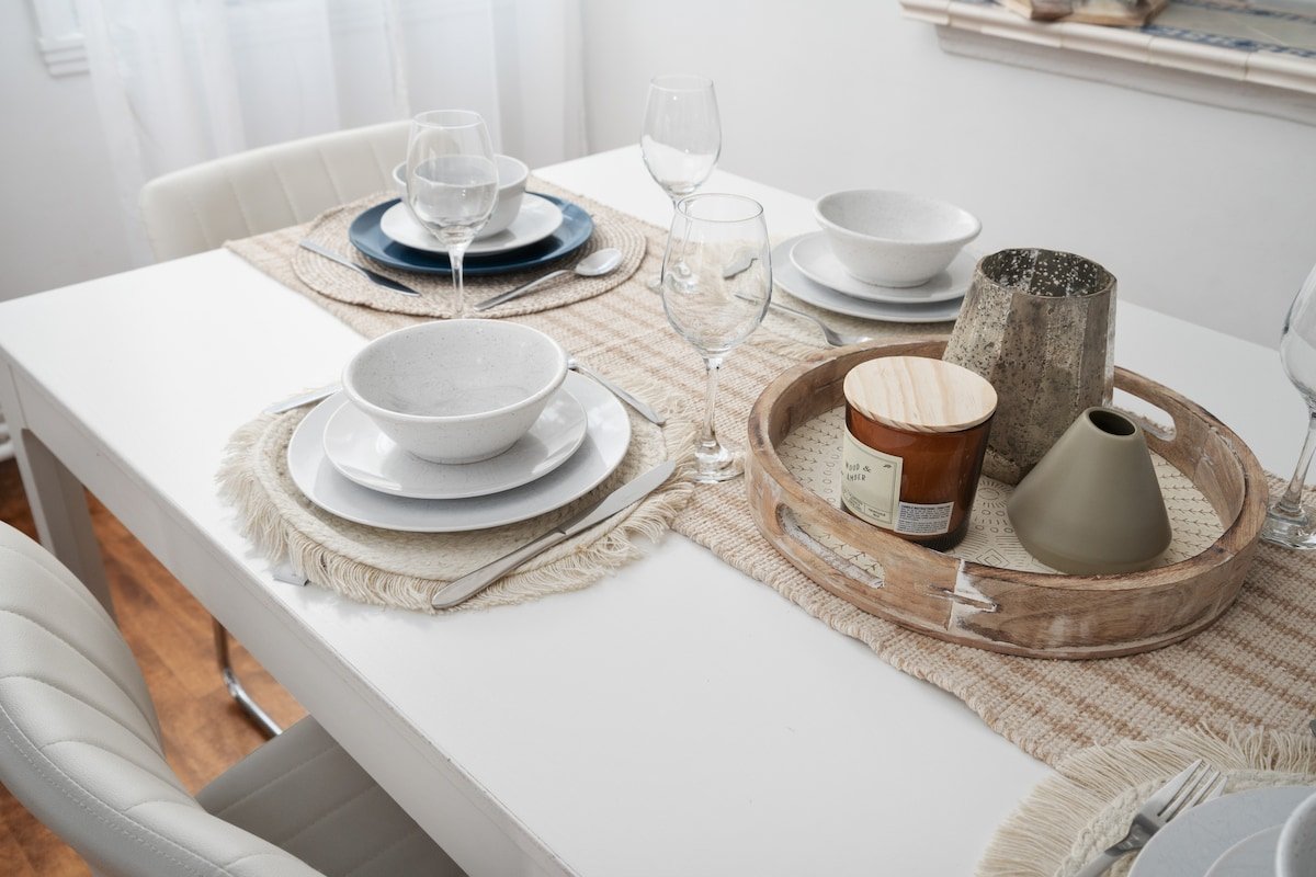 Beautiful 3 Bedroom Apartment – Downtown Montreal gallery image 4