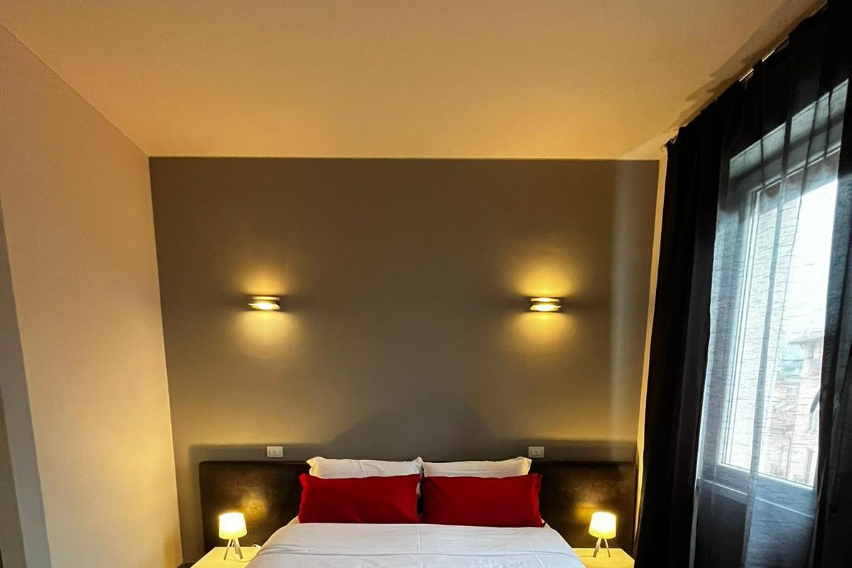 1️⃣ Whole “2 rooms apartment (up to 6 people)”