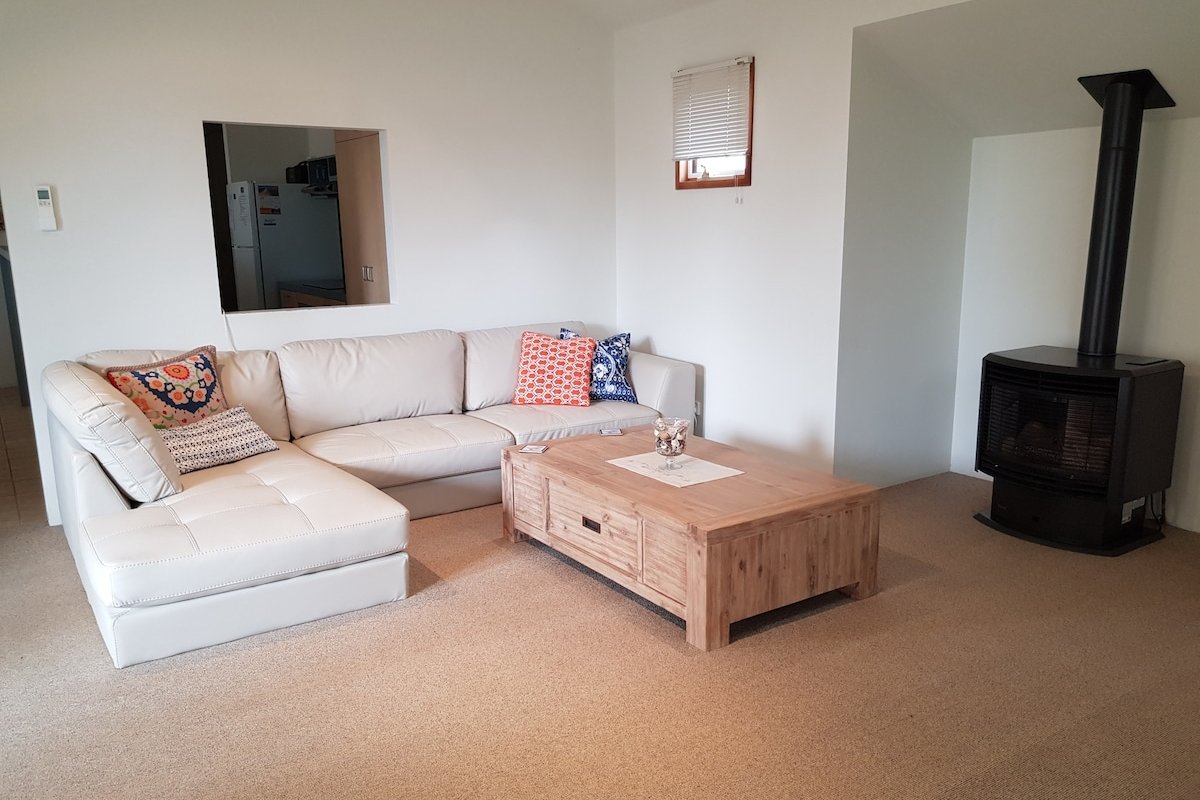 Lonsdale Shores gallery image 4