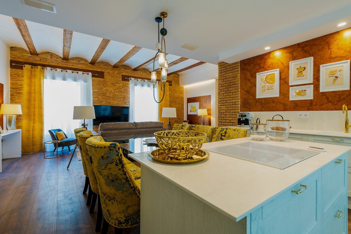 A la luna de Valencia, 4-6 pax, Ciutat Vella ! gallery image 3