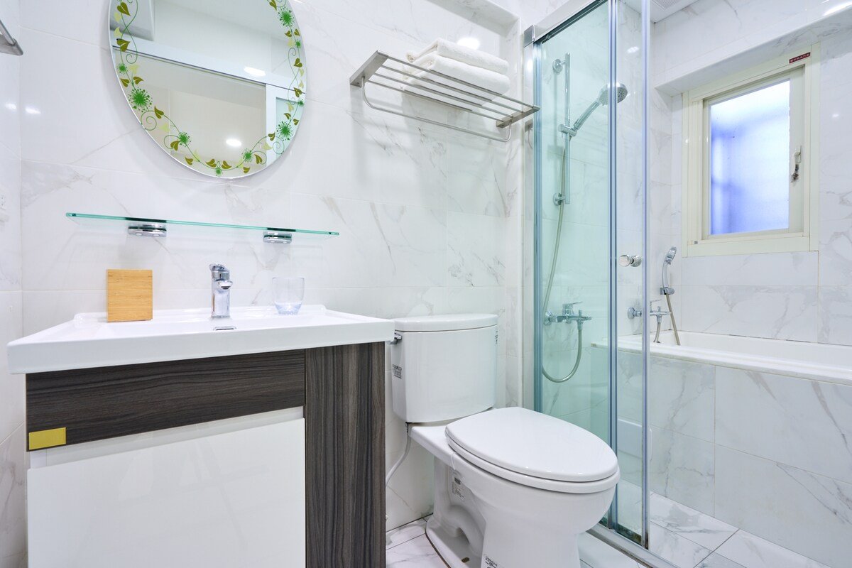 H&K 3/2 Taipei City Hall Station Home next W Hotel gallery image 3