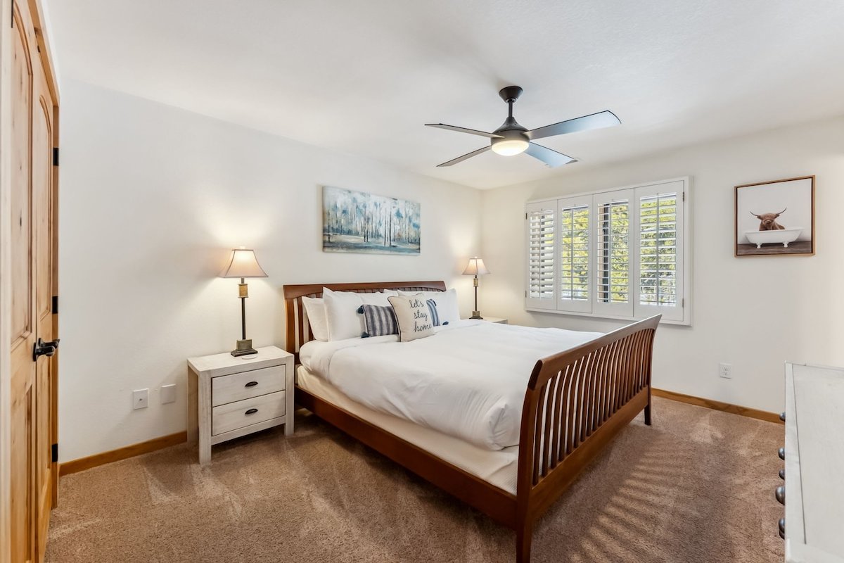 Apres Ski Haven: Pet Friendly with Private Hot tub gallery image 4