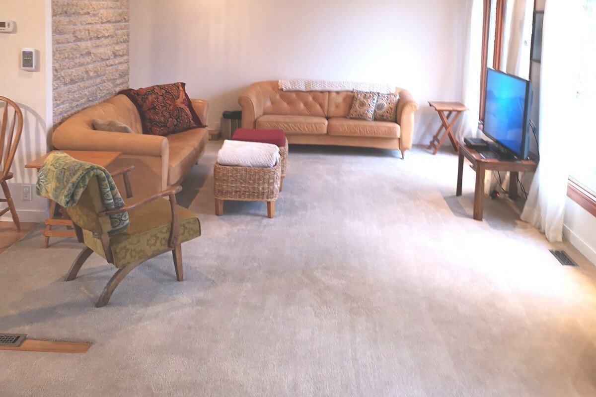 Escape the chaos, (only 4bd, 3 bth on river) gallery image 3