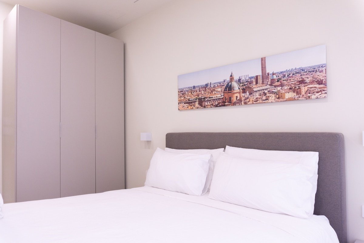 Marconi 34 / Luxurious Condo in Old Town Bologna gallery image 4