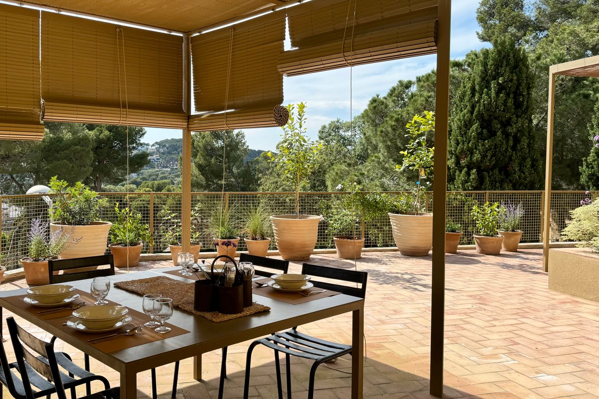 Nuevo apartamento con terraza y piscina